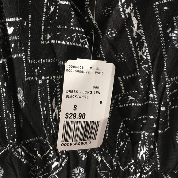 NWT Forever 21 Black/Blue/white paisley maxi dress - Picture 2 of 6